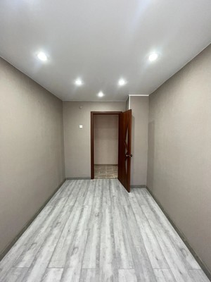 Продам трехкомнатную (3-комн.) квартиру, Большая ул, 165, Ишим г