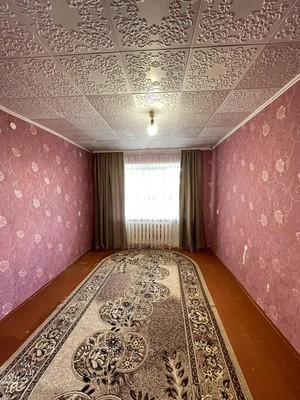 Продам трехкомнатную (3-комн.) квартиру, Большая ул, 165, Ишим г