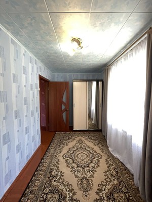 Продам трехкомнатную (3-комн.) квартиру, Большая ул, 165, Ишим г
