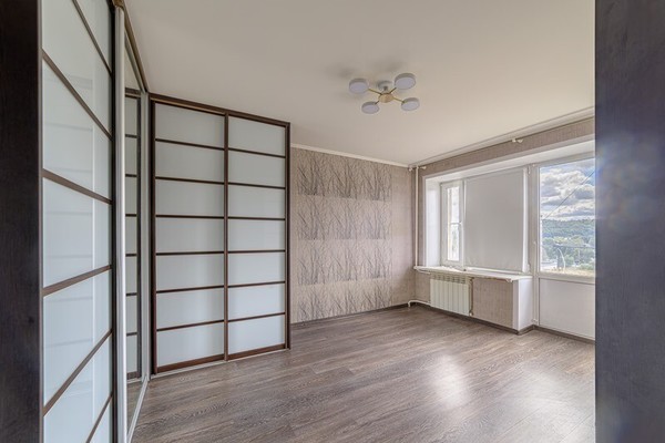 Продам двухкомнатную (2-комн.) квартиру, Кулакова ул, 3, Пенза г