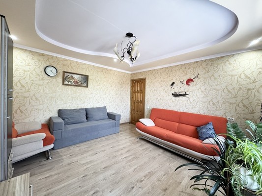 Продам двухкомнатную (2-комн.) квартиру, Севская ул, 19, Брянск г