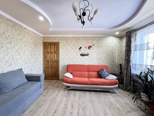 Продам двухкомнатную (2-комн.) квартиру, Севская ул, 19, Брянск г