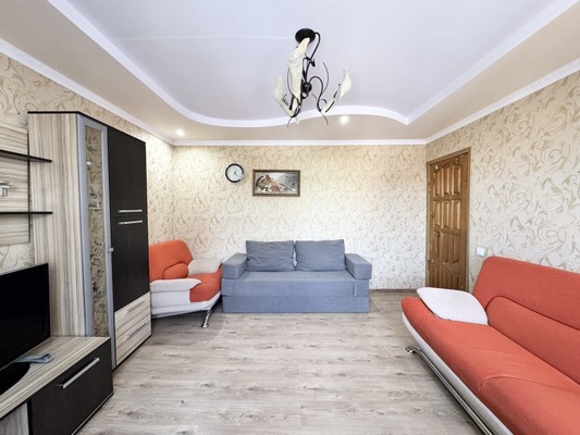 Продам двухкомнатную (2-комн.) квартиру, Севская ул, 19, Брянск г