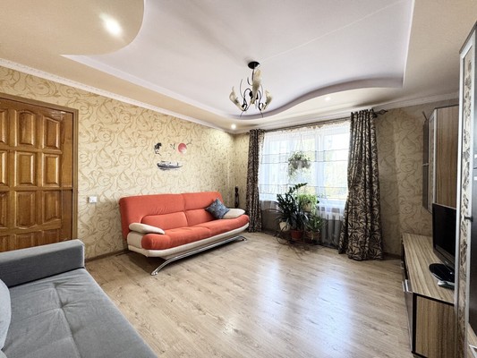 Продам двухкомнатную (2-комн.) квартиру, Севская ул, 19, Брянск г