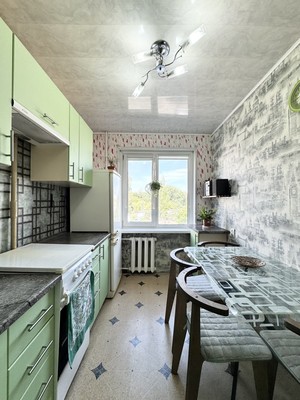 Продам двухкомнатную (2-комн.) квартиру, Севская ул, 19, Брянск г