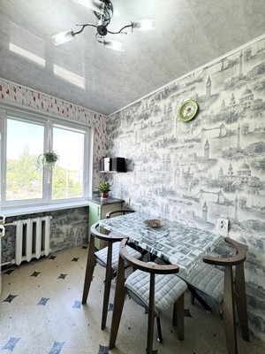 Продам двухкомнатную (2-комн.) квартиру, Севская ул, 19, Брянск г