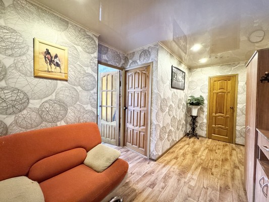 Продам двухкомнатную (2-комн.) квартиру, Севская ул, 19, Брянск г