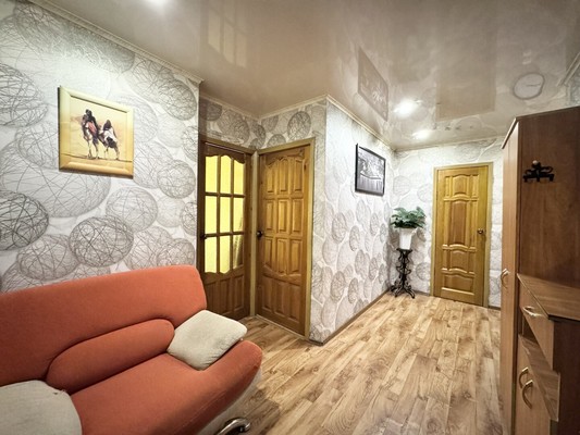 Продам двухкомнатную (2-комн.) квартиру, Севская ул, 19, Брянск г