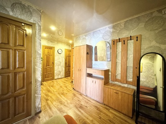 Продам двухкомнатную (2-комн.) квартиру, Севская ул, 19, Брянск г