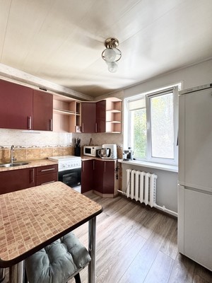 Продам двухкомнатную (2-комн.) квартиру, Олега Кошевого ул, 74, Брянск г