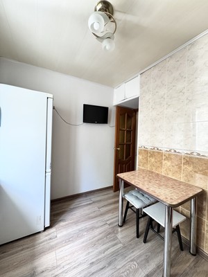 Продам двухкомнатную (2-комн.) квартиру, Олега Кошевого ул, 74, Брянск г