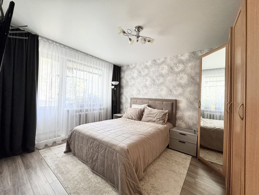 Продам двухкомнатную (2-комн.) квартиру, Олега Кошевого ул, 74, Брянск г