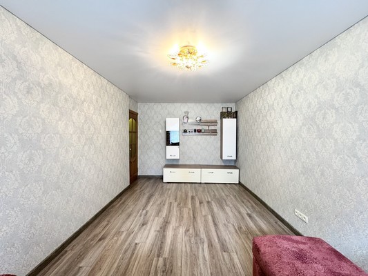 Продам двухкомнатную (2-комн.) квартиру, Олега Кошевого ул, 74, Брянск г