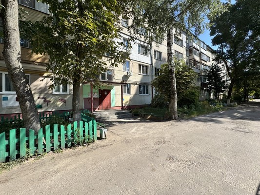 Продам двухкомнатную (2-комн.) квартиру, Олега Кошевого ул, 74, Брянск г