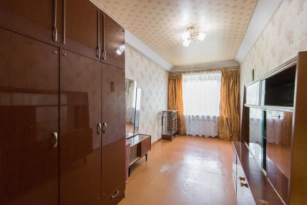 Продам трехкомнатную (3-комн.) квартиру, 2-я Краснодарская ул, 96/3, Ростов-на-Дону г