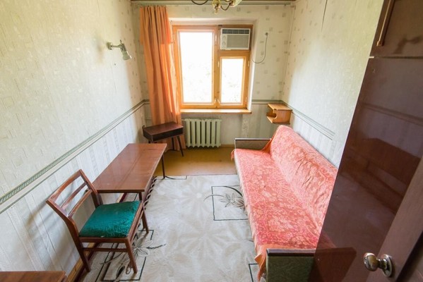 Продам трехкомнатную (3-комн.) квартиру, 2-я Краснодарская ул, 96/3, Ростов-на-Дону г