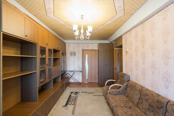 Продам трехкомнатную (3-комн.) квартиру, 2-я Краснодарская ул, 96/3, Ростов-на-Дону г