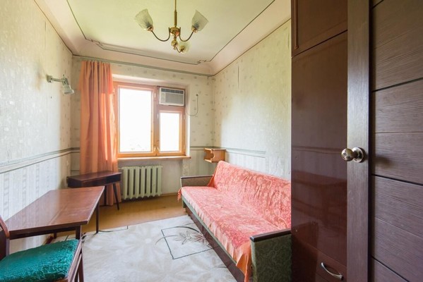 Продам трехкомнатную (3-комн.) квартиру, 2-я Краснодарская ул, 96/3, Ростов-на-Дону г