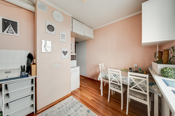 Продам двухкомнатную (2-комн.) квартиру, Бакинская ул, 14, Москва г