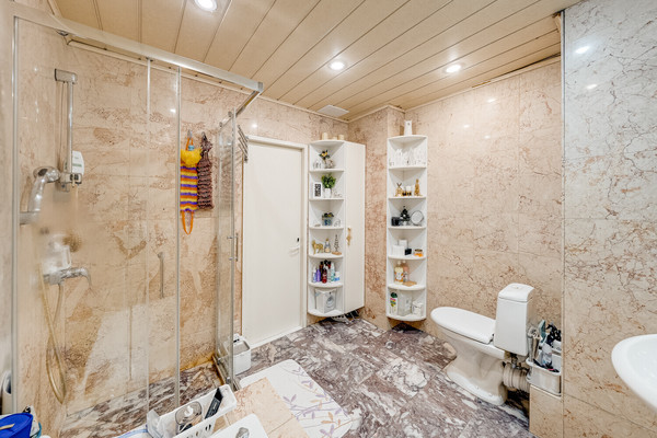 Продам двухкомнатную (2-комн.) квартиру, Бакинская ул, 14, Москва г