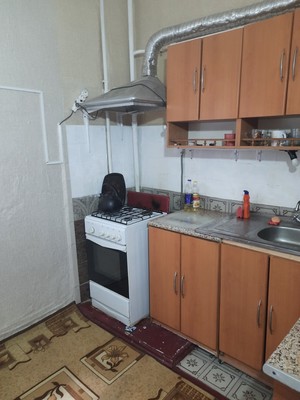 Продам трехкомнатную (3-комн.) квартиру, Авиагородок мкр, 6, Батайск г