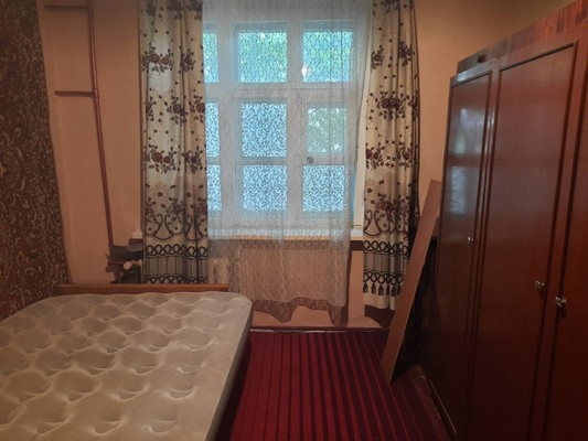 Продам трехкомнатную (3-комн.) квартиру, Авиагородок мкр, 6, Батайск г