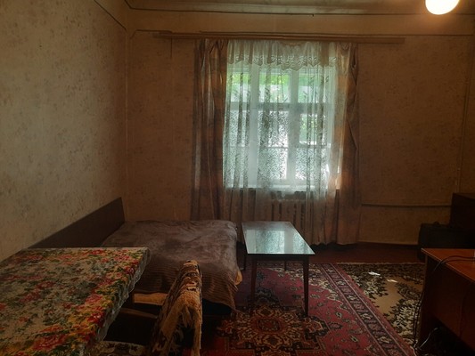 Продам трехкомнатную (3-комн.) квартиру, Авиагородок мкр, 6, Батайск г