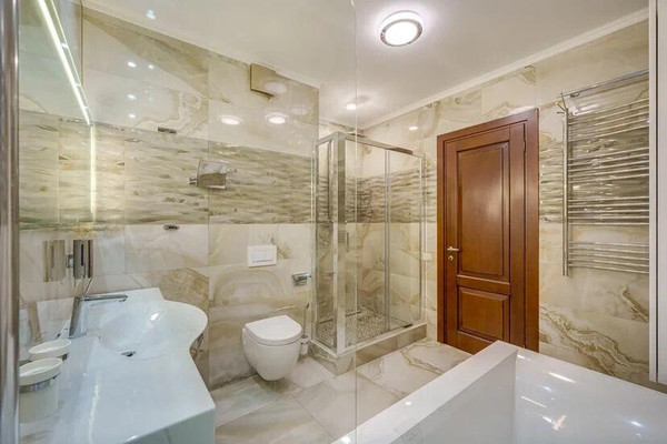 Продам трехкомнатную (3-комн.) квартиру, Краснобогатырская ул, 24к3, Москва г