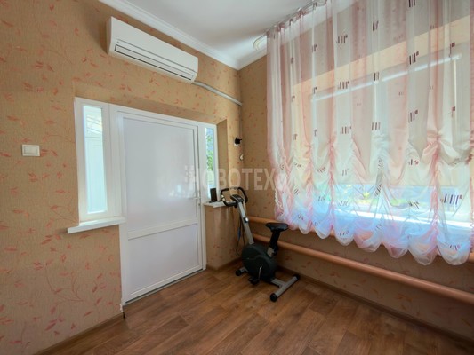 Продам дом, Кубанская ул, 164, Стародеревянковская ст-ца, 0 км от города