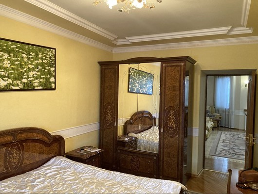 Продам трехкомнатную (3-комн.) квартиру, Крепостной пер, 101к214, Ростов-на-Дону г