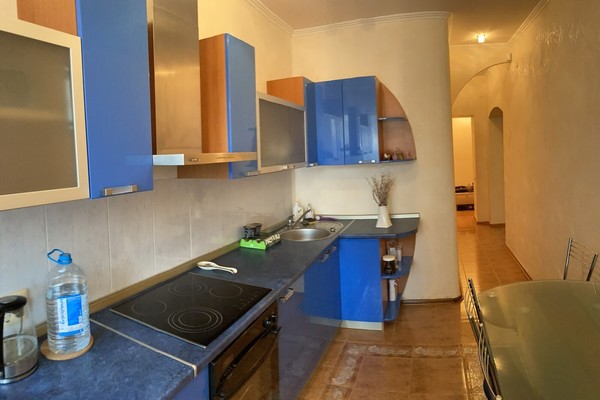 Продам трехкомнатную (3-комн.) квартиру, Крепостной пер, 101к214, Ростов-на-Дону г