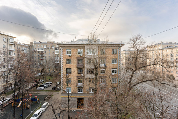 Продам многокомнатную квартиру, Ленинский пр-кт, 21, Москва г