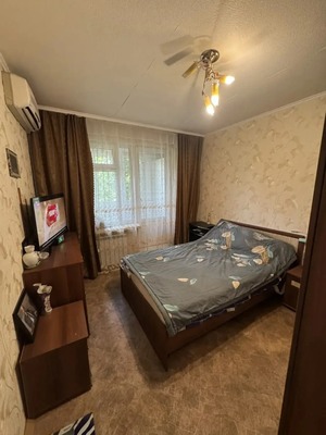 Продам двухкомнатную (2-комн.) квартиру, Таганрогская ул, 139/8, Ростов-на-Дону г