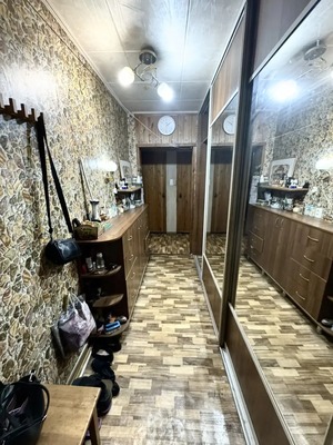 Продам двухкомнатную (2-комн.) квартиру, Таганрогская ул, 139/8, Ростов-на-Дону г