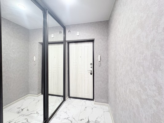 Продам двухкомнатную (2-комн.) квартиру, Детский проезд, 1к2, Казань г