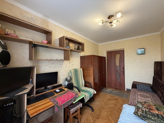 Продам двухкомнатную (2-комн.) квартиру, Ашурова ул, 28, Нальчик г
