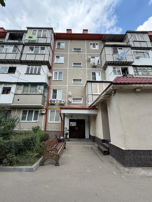 Продам двухкомнатную (2-комн.) квартиру, Ашурова ул, 28, Нальчик г