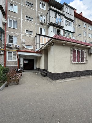 Продам двухкомнатную (2-комн.) квартиру, Ашурова ул, 28, Нальчик г