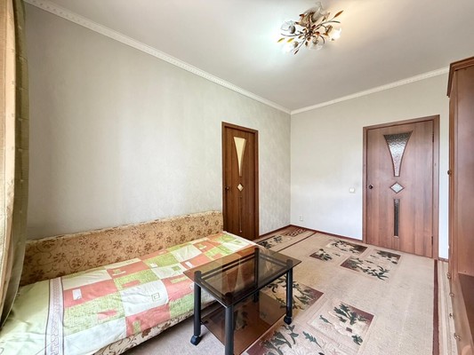 Продам двухкомнатную (2-комн.) квартиру, Горького ул, 53, Нальчик г