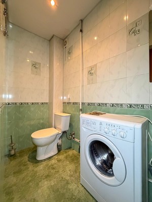 Продам двухкомнатную (2-комн.) квартиру, Горького ул, 53, Нальчик г