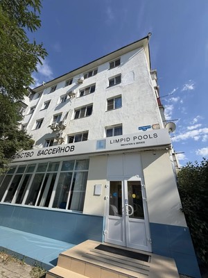Продам трехкомнатную (3-комн.) квартиру, Горького ул, 72, Анапа г