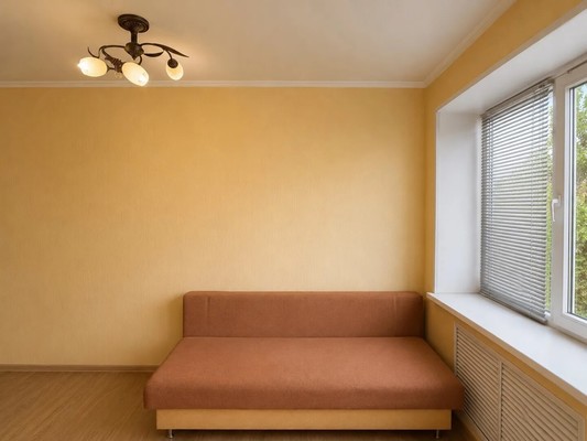 Продам трехкомнатную (3-комн.) квартиру, Горького ул, 72, Анапа г