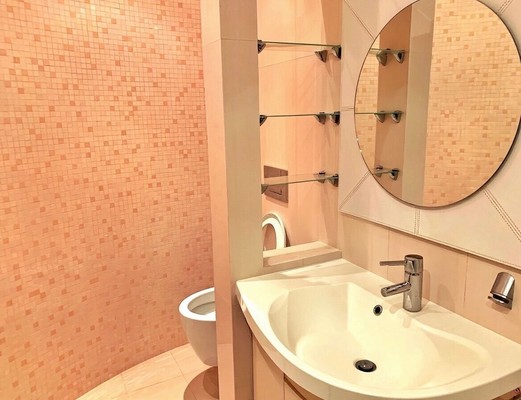 Продам многокомнатную квартиру, им.В.И.Ленина пр-кт, 51/50, Евпатория г
