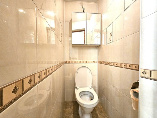 Продам двухкомнатную (2-комн.) квартиру, Красная ул, 29, Краснодар г