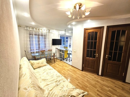 Продам двухкомнатную (2-комн.) квартиру, Красная ул, 29, Краснодар г