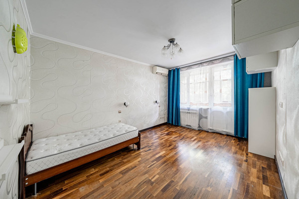 Продам двухкомнатную (2-комн.) квартиру, Шипиловская ул, 44/27, Москва г