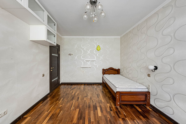 Продам двухкомнатную (2-комн.) квартиру, Шипиловская ул, 44/27, Москва г