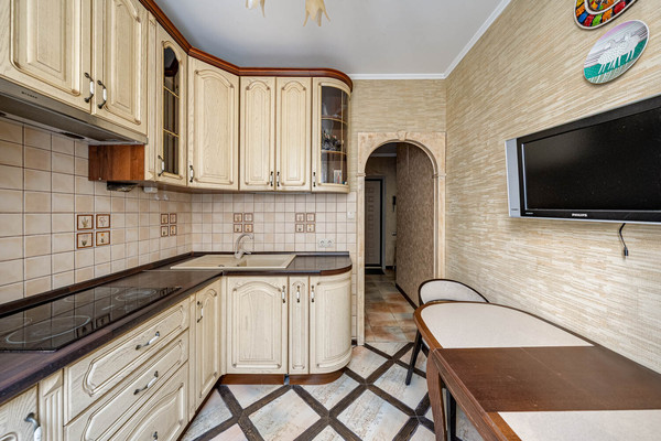 Продам двухкомнатную (2-комн.) квартиру, Шипиловская ул, 44/27, Москва г