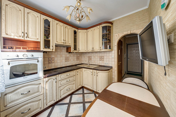 Продам двухкомнатную (2-комн.) квартиру, Шипиловская ул, 44/27, Москва г