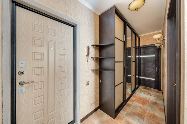 Продам двухкомнатную (2-комн.) квартиру, Шипиловская ул, 44/27, Москва г